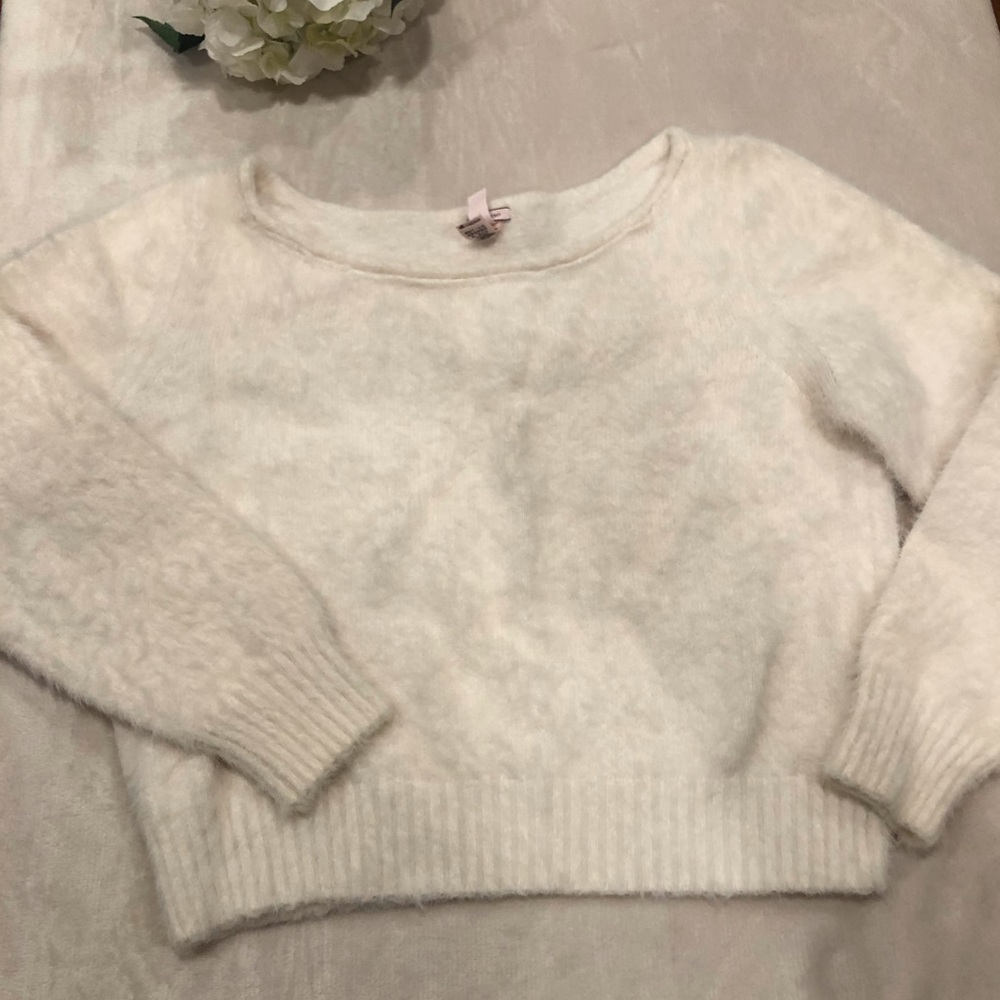 Victoria Secret Ecru Fuzzy Crop Sweater, Size S